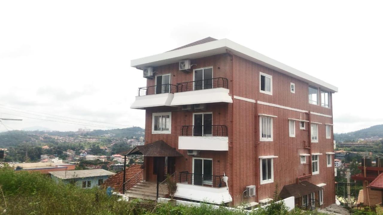 Apartmán Lali Petals Madikeri Exteriér fotografie